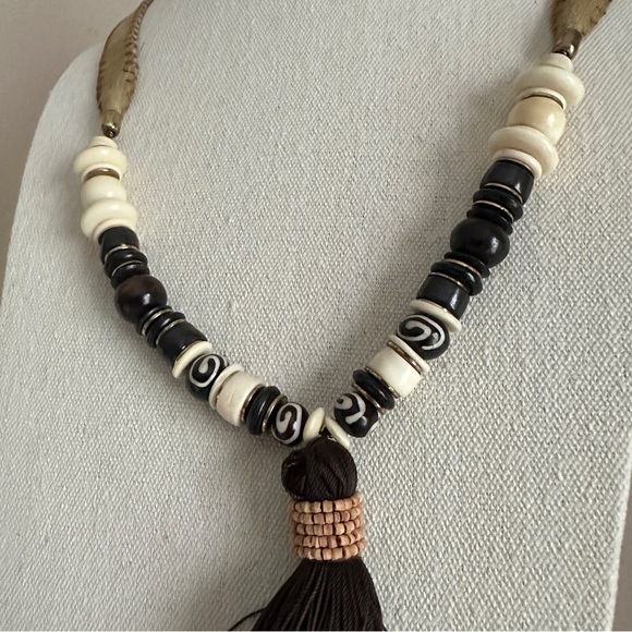 Vintage Tassels Beaded Necklace - Picture 10 of 12